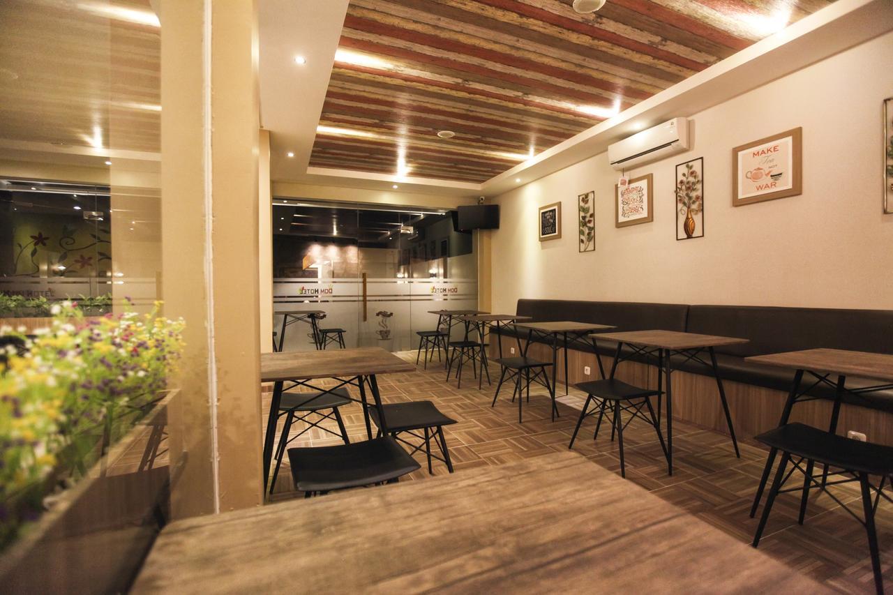 DOM Hotel Jogja Ngaglik Buitenkant foto