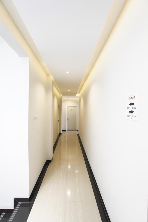 DOM Hotel Jogja Ngaglik Buitenkant foto